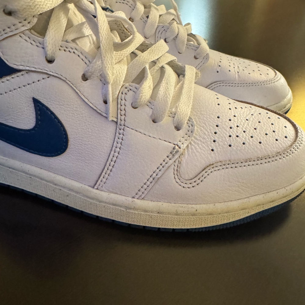 Nike White and Blue High-Top Sneakers - Picture 4 of 12